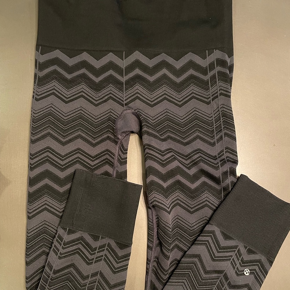 Lululemon ebb to street leggings